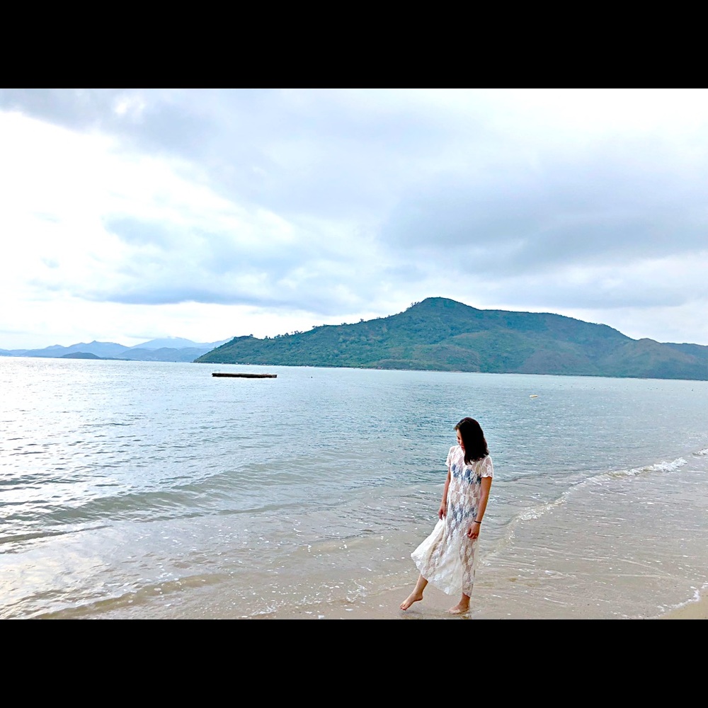 Zara off white beach cover/dress Size: XS